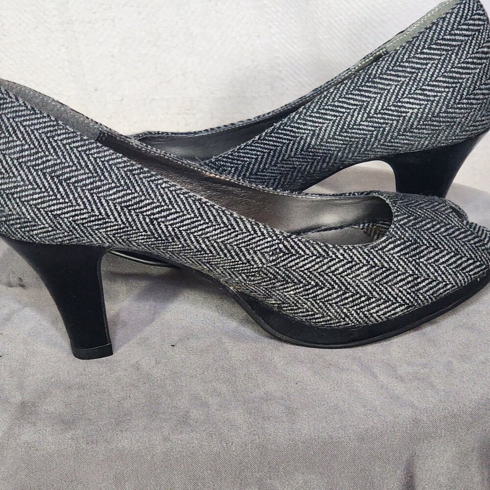 Candie's Grey Black Tweed SeeMe 3" Peep Toe Non Slick Sole Dress Pumps Size 7M - Picture 12 of 16